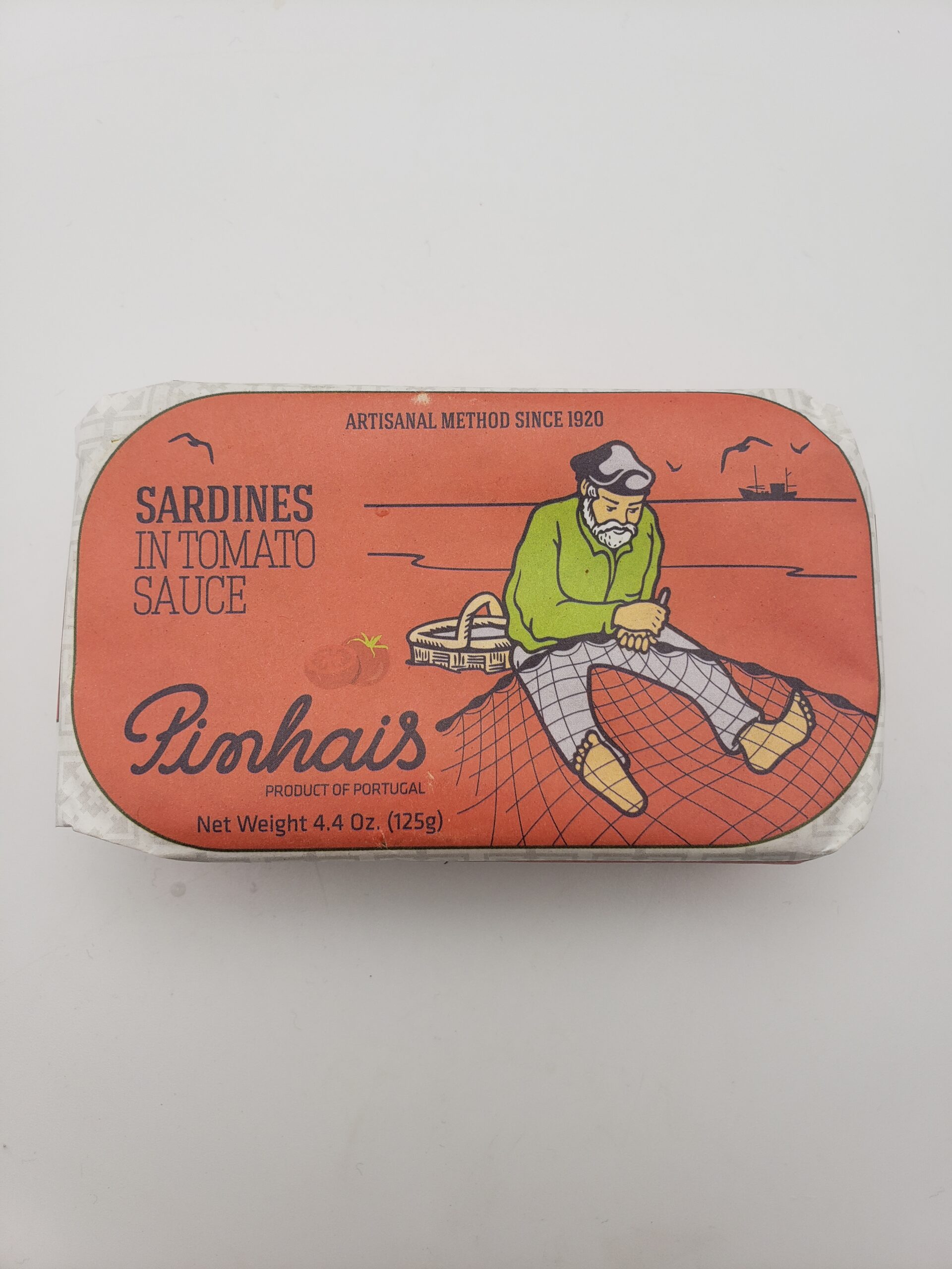 Image of Pinhais sardines in tomato sauce